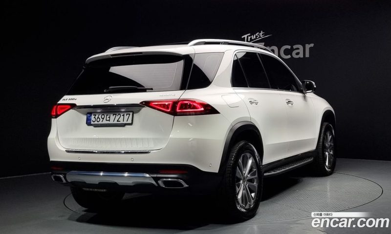 Mercedes Benz GLE-Class GLE300d 4MATIC