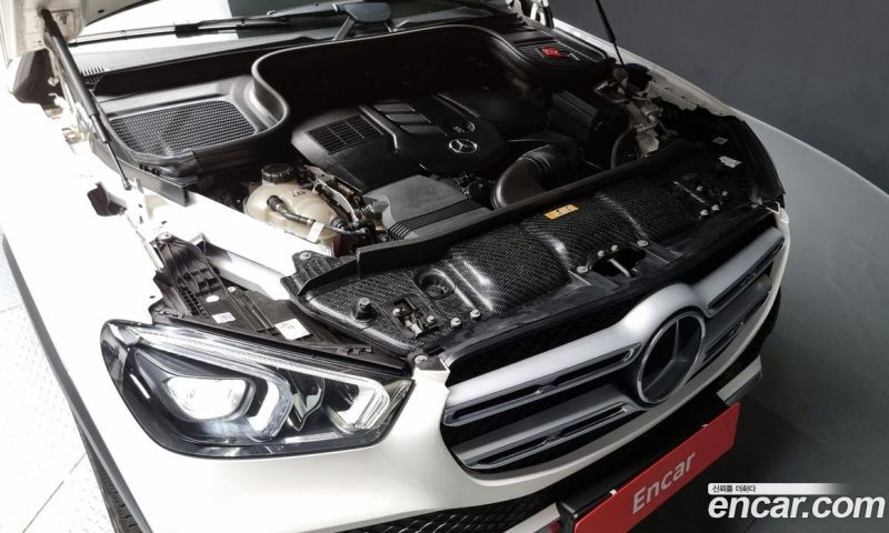 Mercedes Benz GLE-Class GLE300d 4MATIC