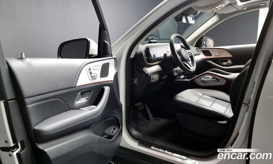 Mercedes Benz GLE-Class GLE300d 4MATIC