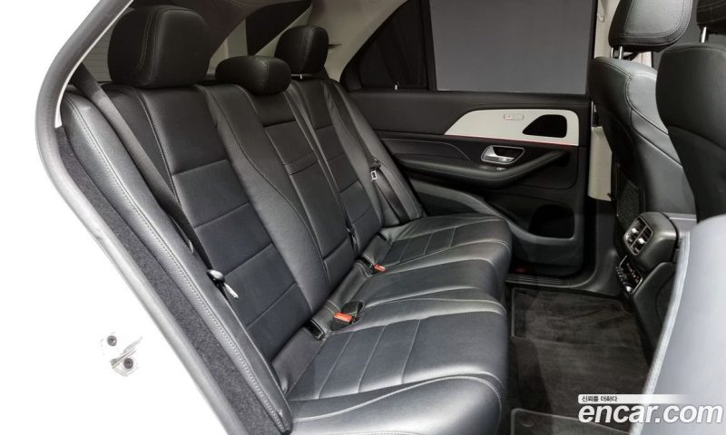 Mercedes Benz GLE-Class GLE300d 4MATIC