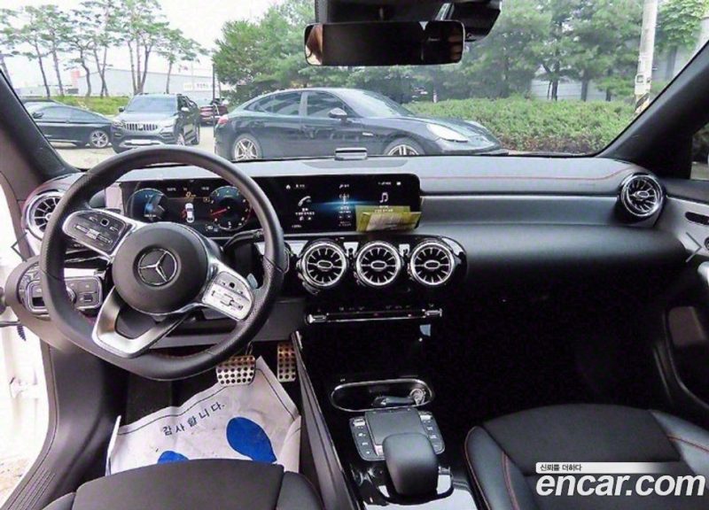 Mercedes Benz CLA-Class CLA250 4MATIC