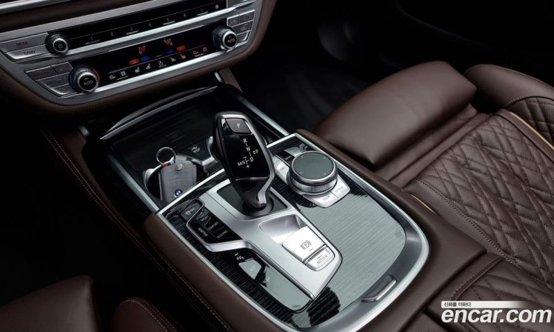 BMW 7-Series i740 M Sport