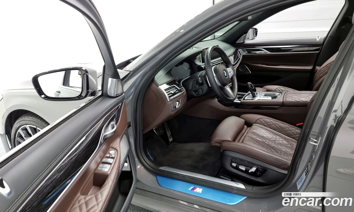 BMW 7-Series i740 M Sport