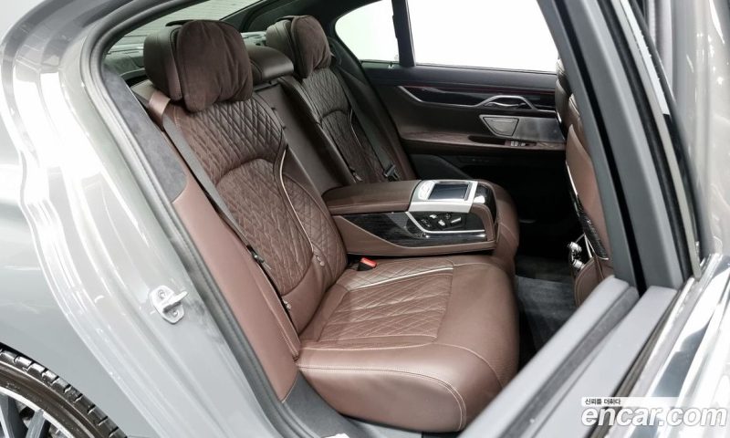 BMW 7-Series i740 M Sport