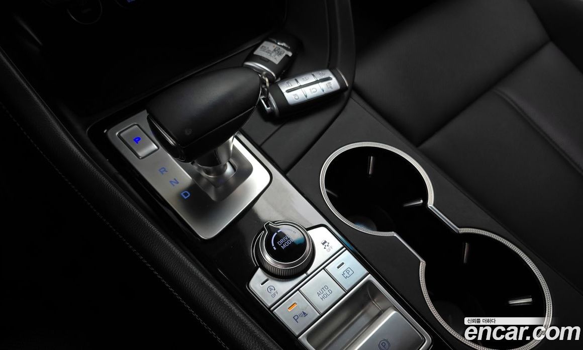 Genesis G70 Gasoline 2.0T 4WD