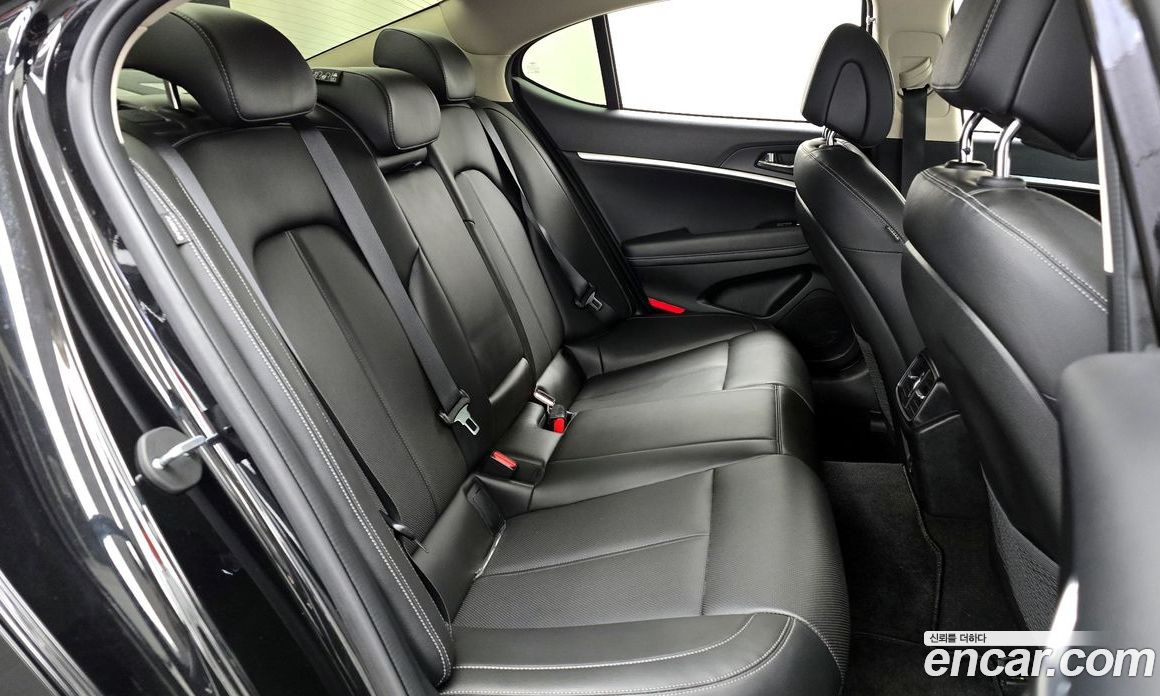 Genesis G70 Gasoline 2.0T 4WD