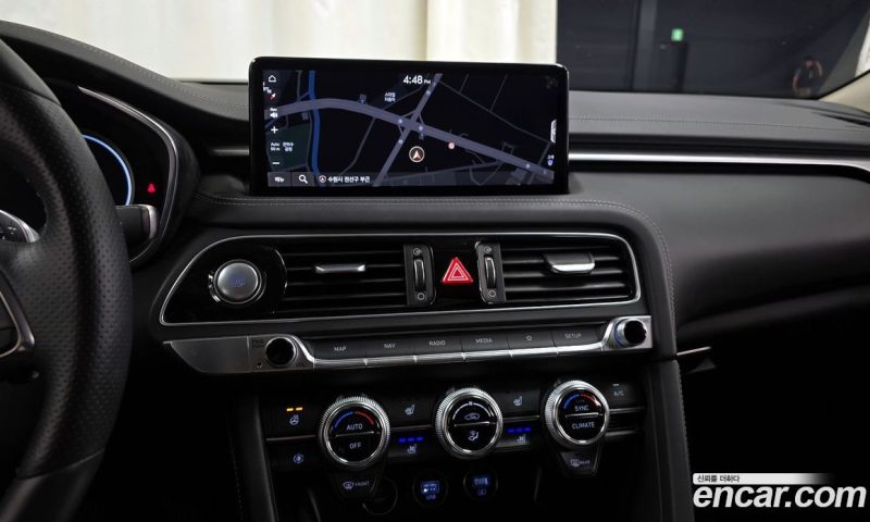 Genesis G70 Gasoline 2.0T 4WD