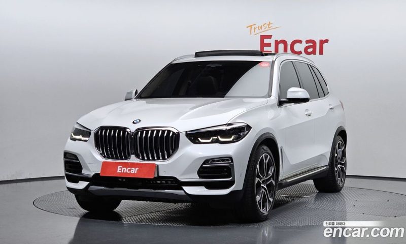 BMW X5 xDrive i40 xLine