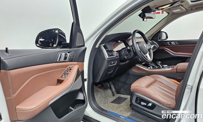 BMW X5 xDrive i40 xLine