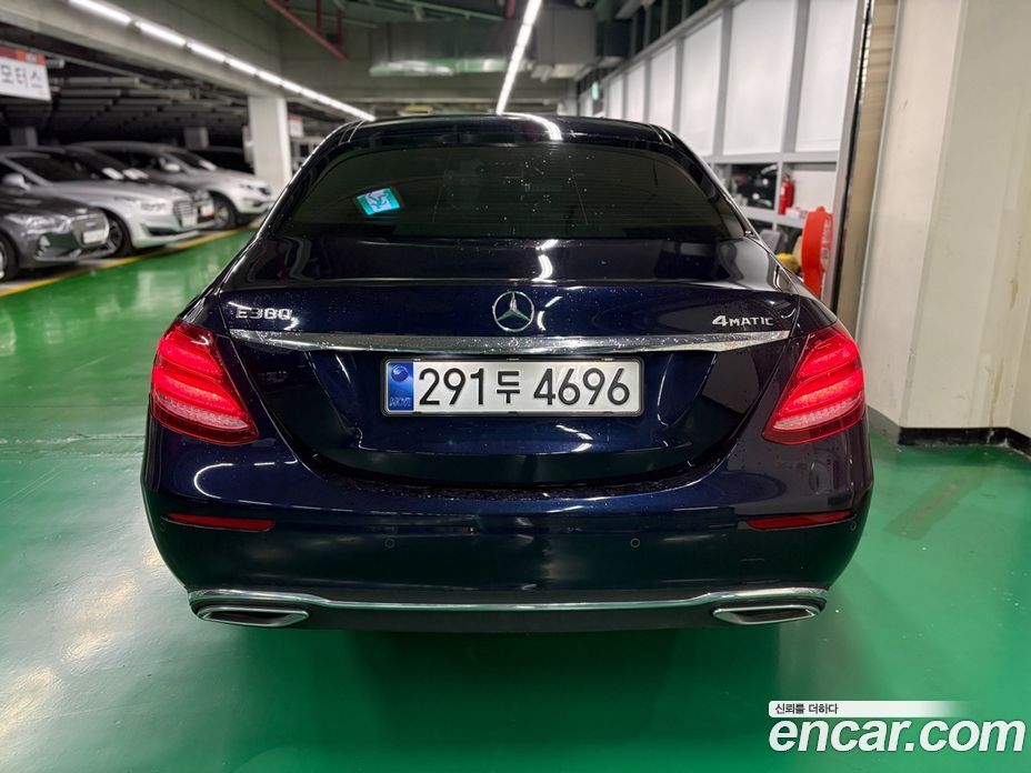 Mercedes Benz E-Class E220d Avantgarde