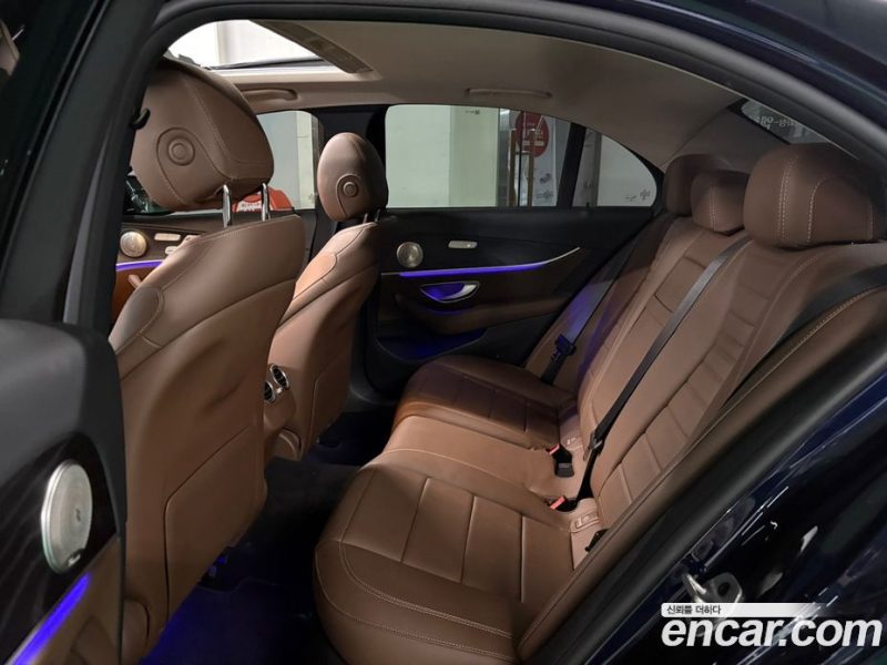 Mercedes Benz E-Class E220d Avantgarde