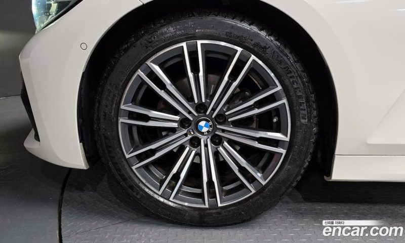 BMW 3-Series i320 M Sport