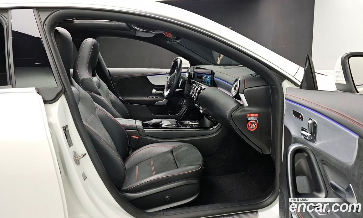 Mercedes Benz CLA-Class CLA250 4MATIC
