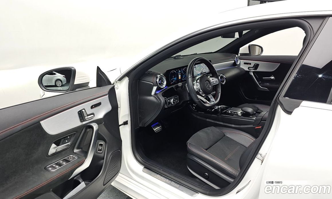 Mercedes Benz CLA-Class CLA250 4MATIC