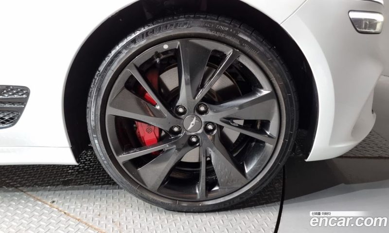 Genesis G70 Gasoline 2.0T 4WD