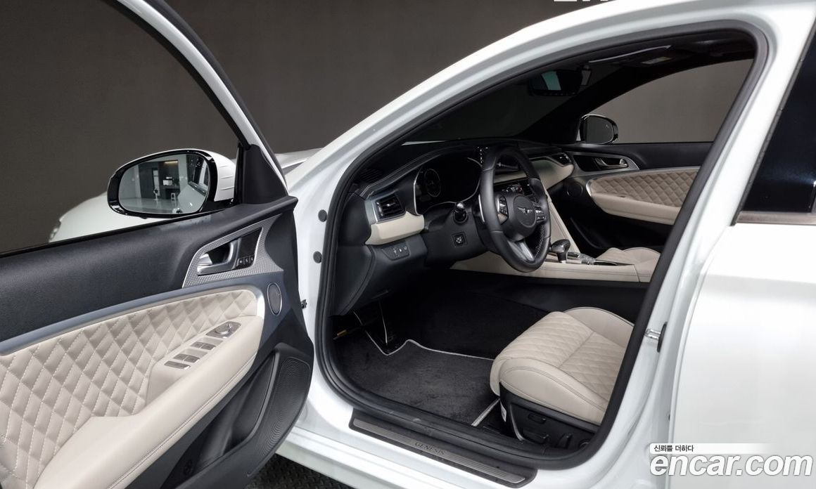 Genesis G70 Gasoline 2.0T 4WD