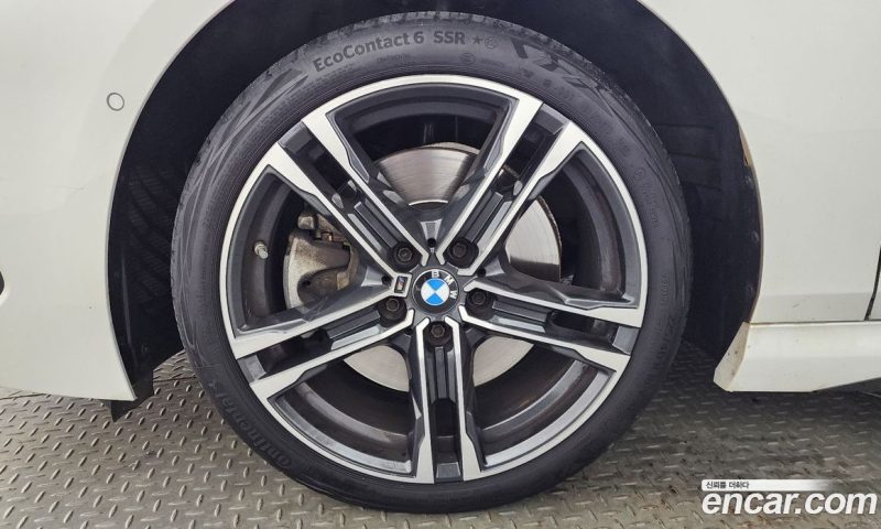 BMW 2-Series i220 M Sports