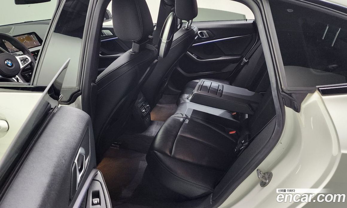 BMW 2-Series i220 M Sports