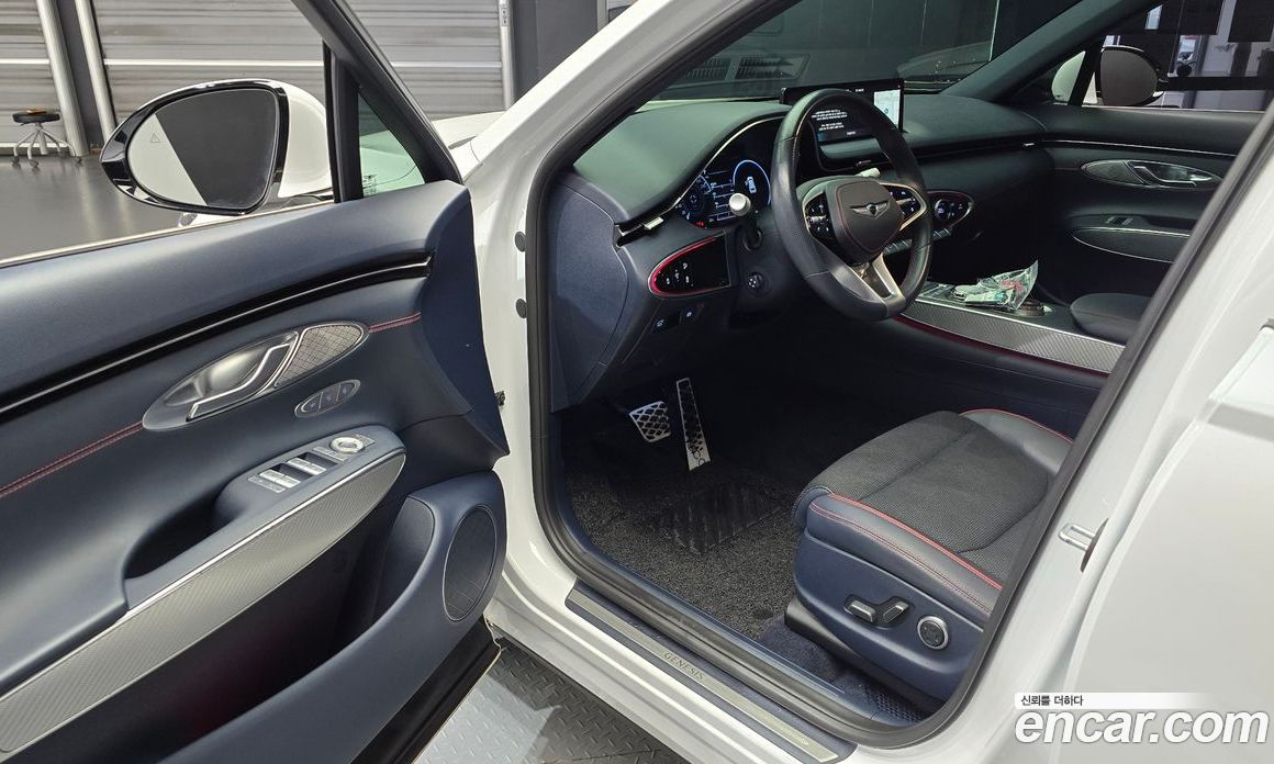 Genesis GV70 2.5T Gasoline 2WD