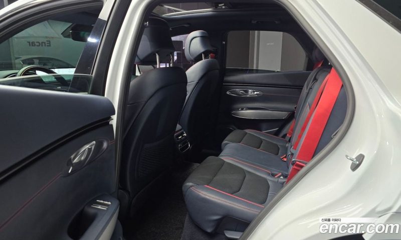 Genesis GV70 2.5T Gasoline 2WD