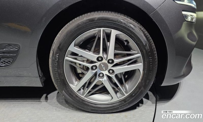 Genesis G70 Diesel 2.2 4WD