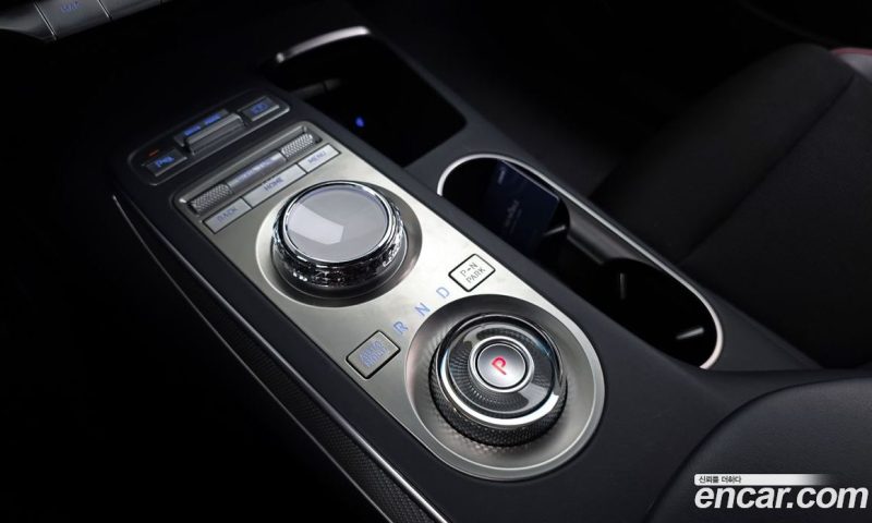 Genesis GV70 2.5T Gasoline 2WD