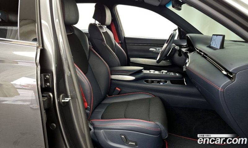 Genesis GV70 2.5T Gasoline 2WD