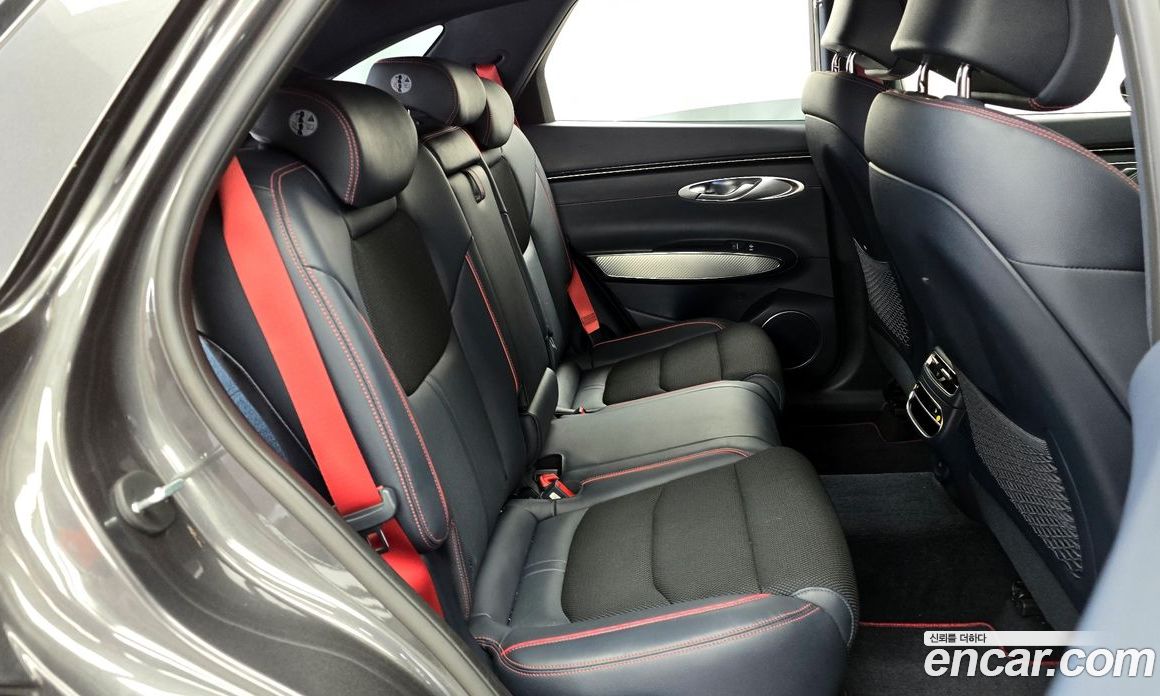 Genesis GV70 2.5T Gasoline 2WD