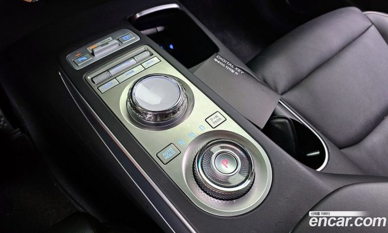 Genesis GV70 2.5T Gasoline AWD