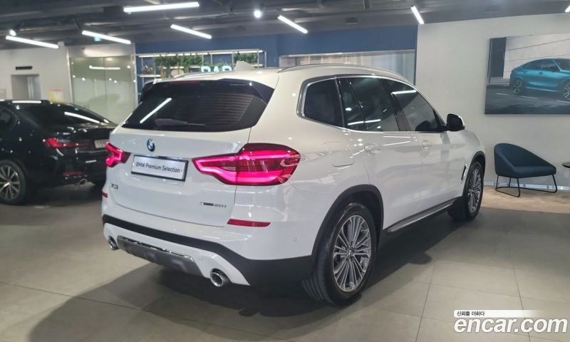 BMW X3 xDrive i20 Luxury