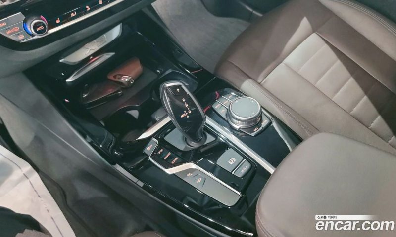 BMW X3 xDrive i20 Luxury