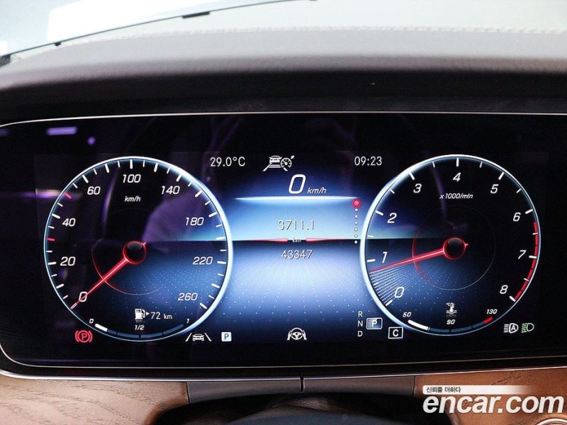 Mercedes Benz E-Class E250 Exclusive
