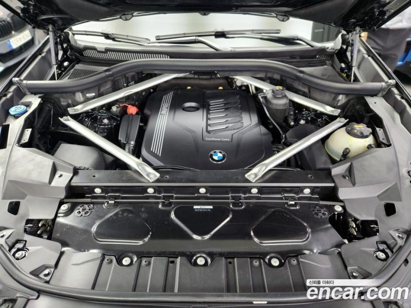 BMW X5 xDrive i40 xLine