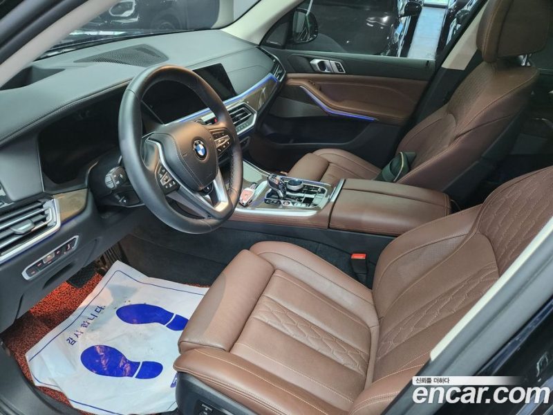 BMW X5 xDrive i40 xLine