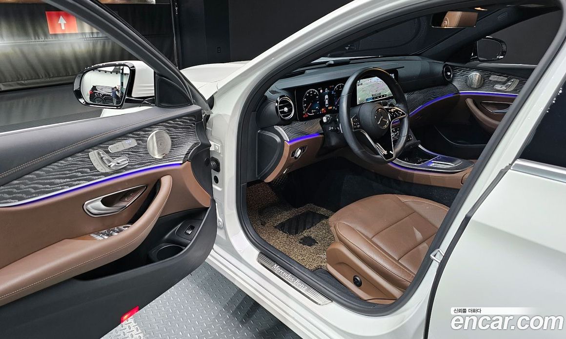 Mercedes Benz E-Class E350 4MATIC Avantgarde