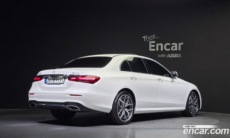 Mercedes Benz E-Class E220d 4MATIC AMG Line
