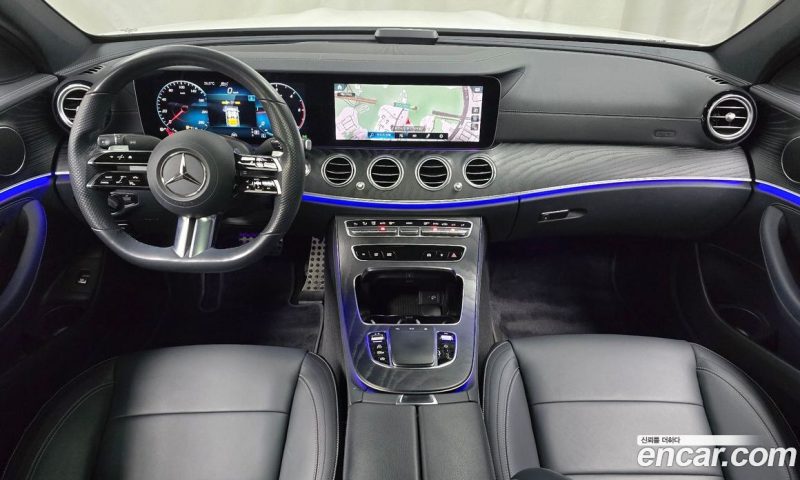 Mercedes Benz E-Class E220d 4MATIC AMG Line