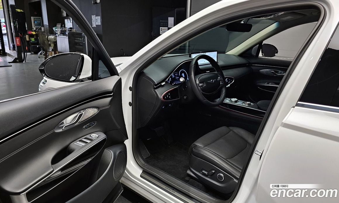 Genesis GV70 2.5T Gasoline 2WD