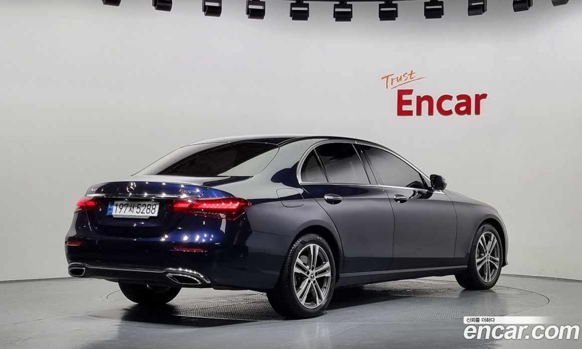 Mercedes Benz E-Class E350 4MATIC Avantgarde