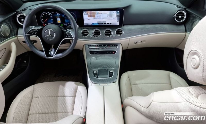 Mercedes Benz E-Class E350 4MATIC Avantgarde