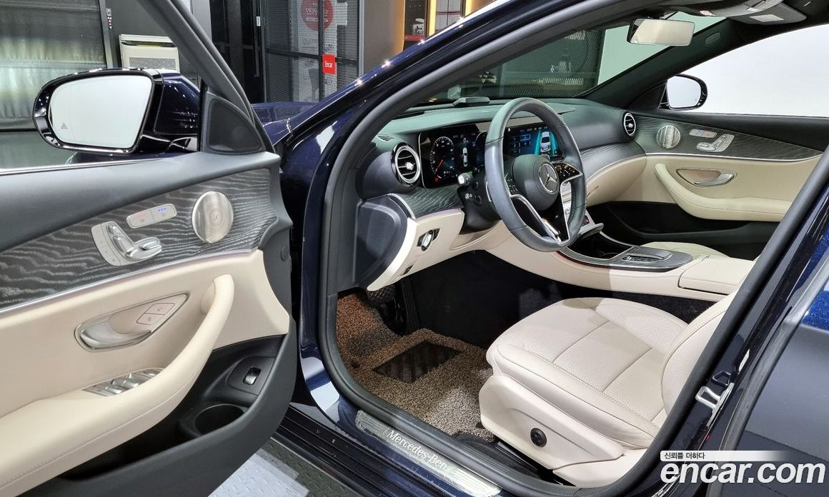 Mercedes Benz E-Class E350 4MATIC Avantgarde