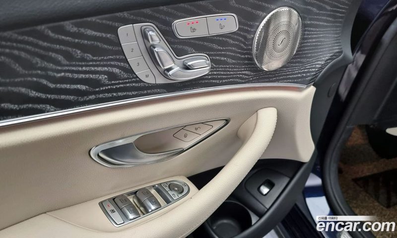 Mercedes Benz E-Class E350 4MATIC Avantgarde