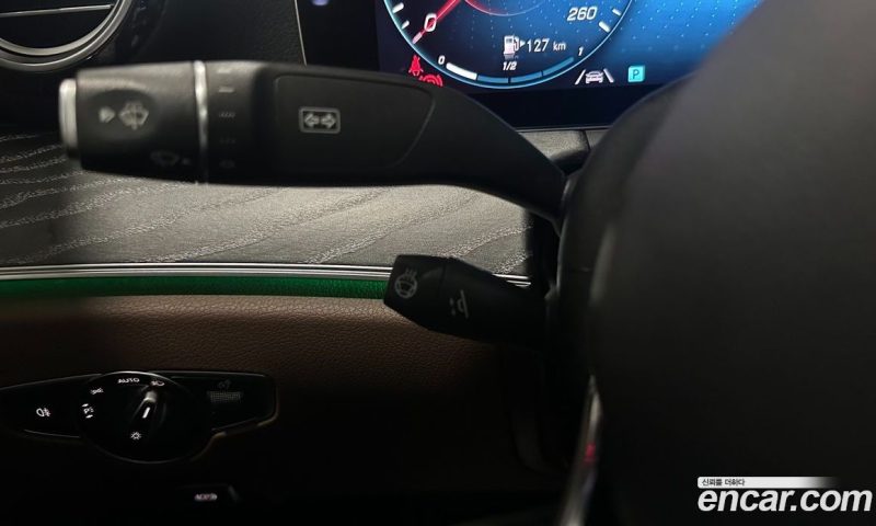 Mercedes Benz E-Class E350 4MATIC Avantgarde
