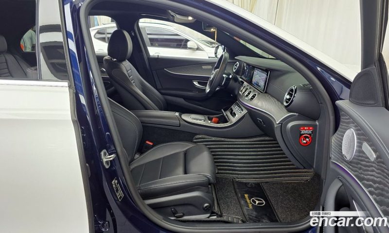 Mercedes Benz E-Class E350 4MATIC Avantgarde