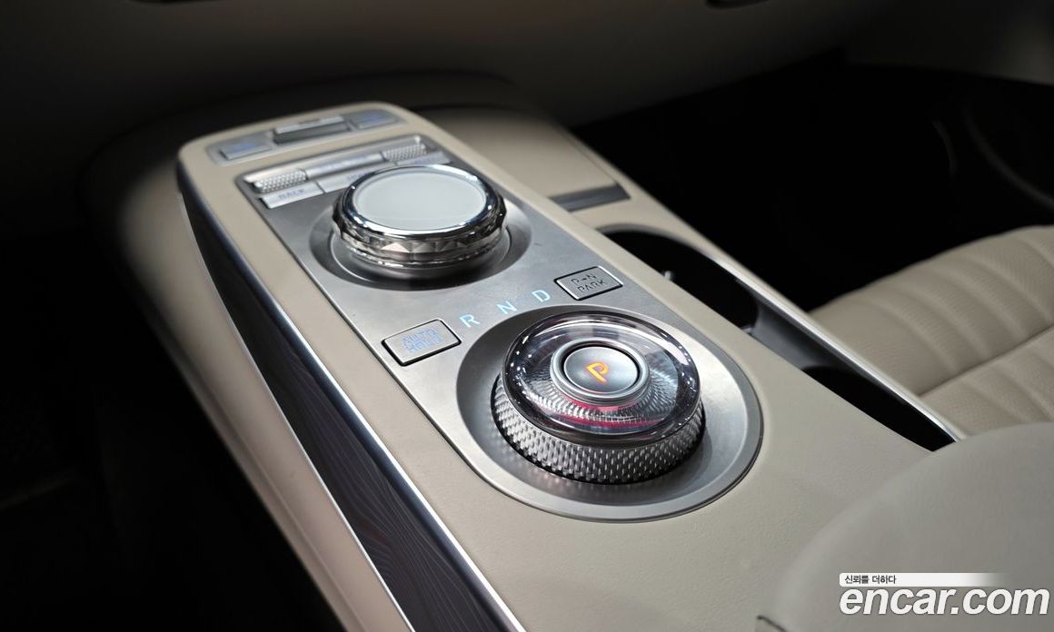 Genesis GV70 2.5T Gasoline AWD