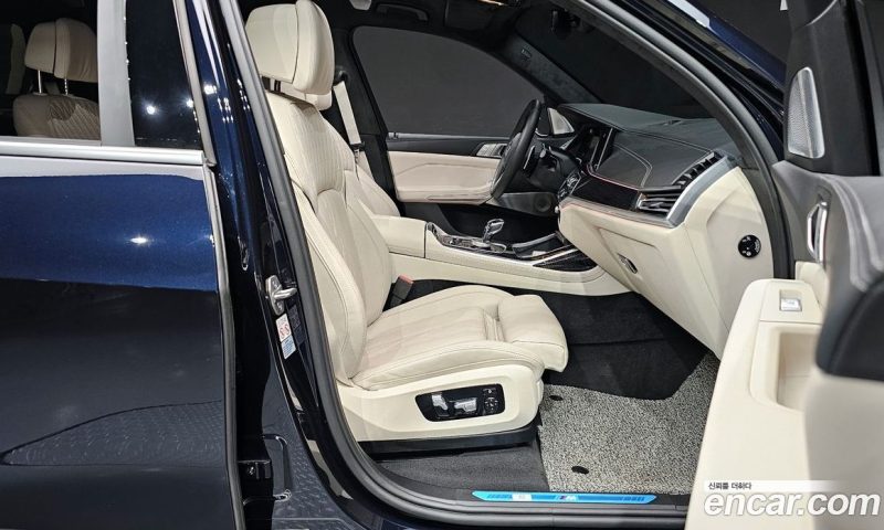 BMW X7 xDrive i40 M Sport 6STR