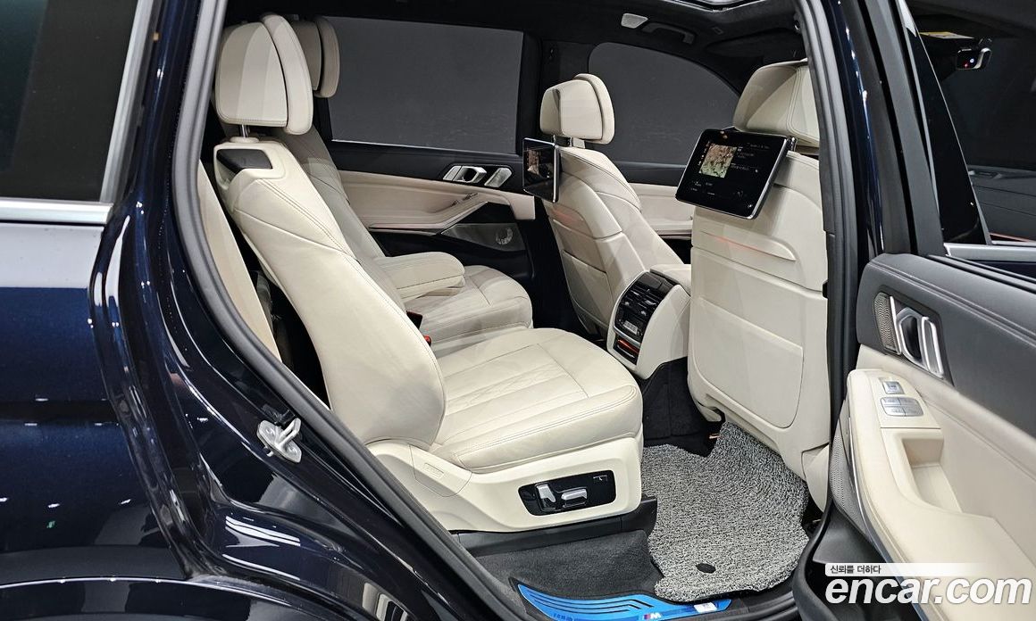 BMW X7 xDrive i40 M Sport 6STR