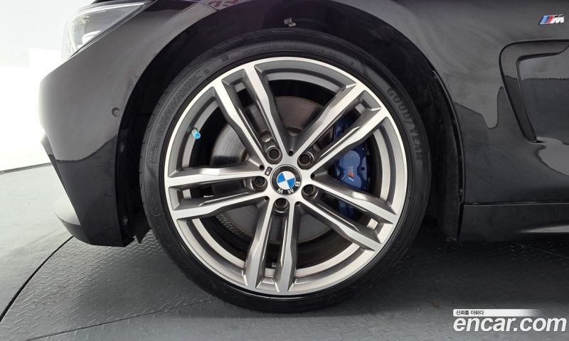 BMW 4-Series i430 M Sport Convertible