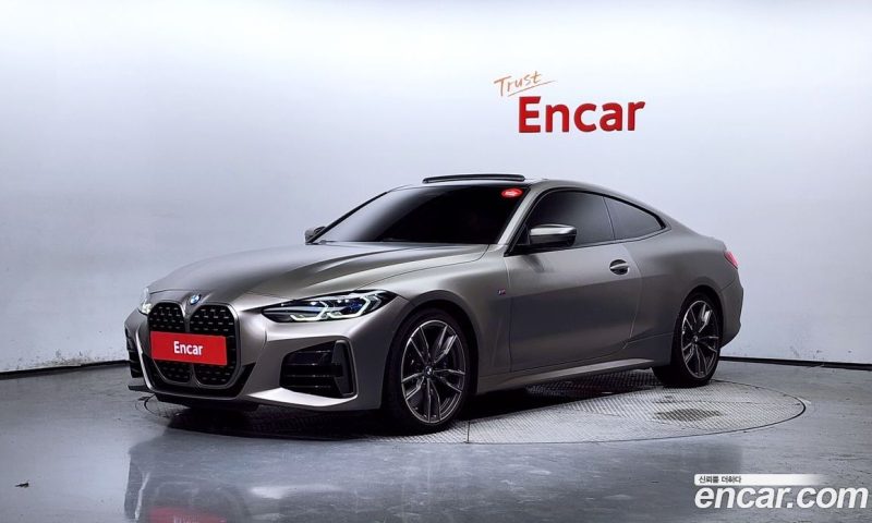 BMW 4-Series M440i xDrive Coupe