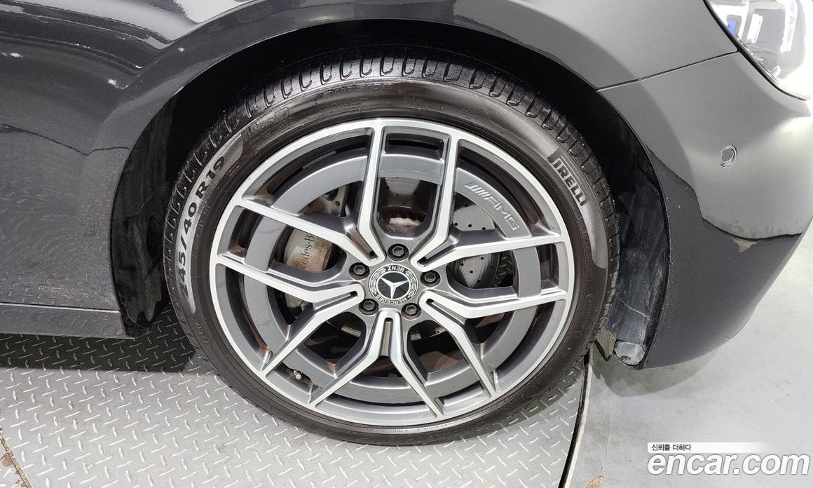 Mercedes Benz E-Class E220d 4MATIC AMG Line